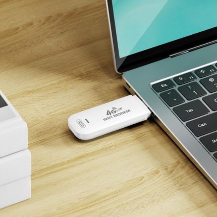 XO modem ruter portable mobile wifi 4G usb bijeli CF19